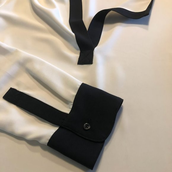 Lauren Ralph Lauren Women's Medium Split Neck Blouse White with Black Trim - Picture 4 of 7